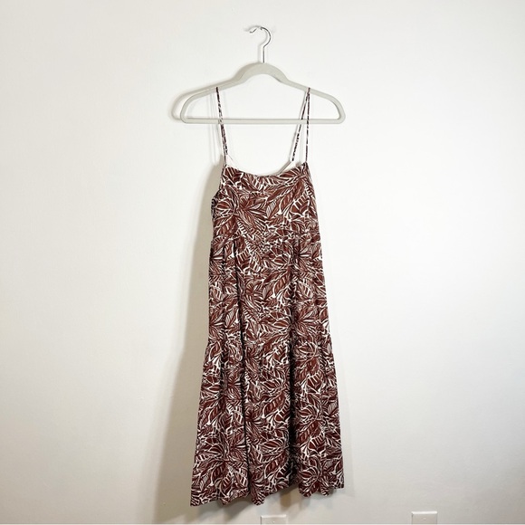 NWT Abercrombie Trapeze Tropical Print Tiered Midi Dress Brown White Small - Picture 5 of 9
